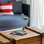 Apartment Sun Seasons 24 Cosy With Parking By Renters