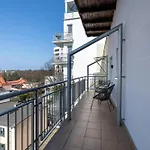 Apartment Sun Seasons 24 Cosy With Parking By Renters