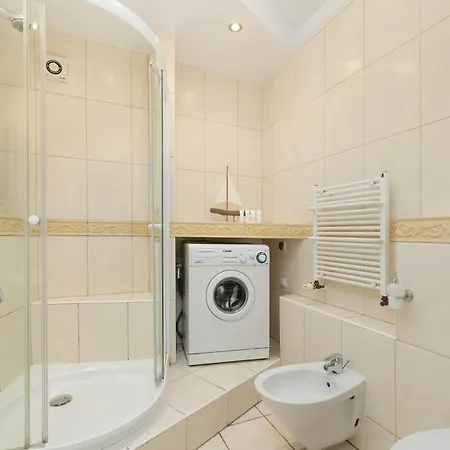 Sun Seasons 24 Cosy With Parking By Renters *